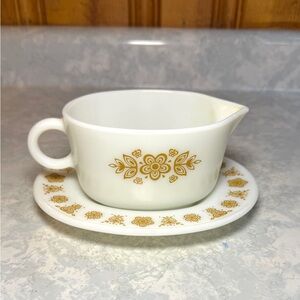 Pyrex Corning Corelle Gold Butterfly Gravy Boat Set